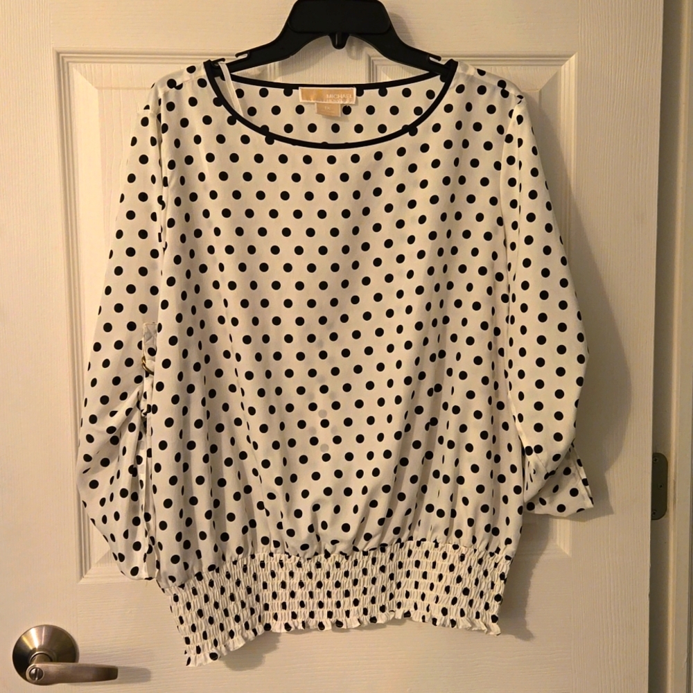 Michael Kors Top White black polka dots banded hem roll sleeve size 1x